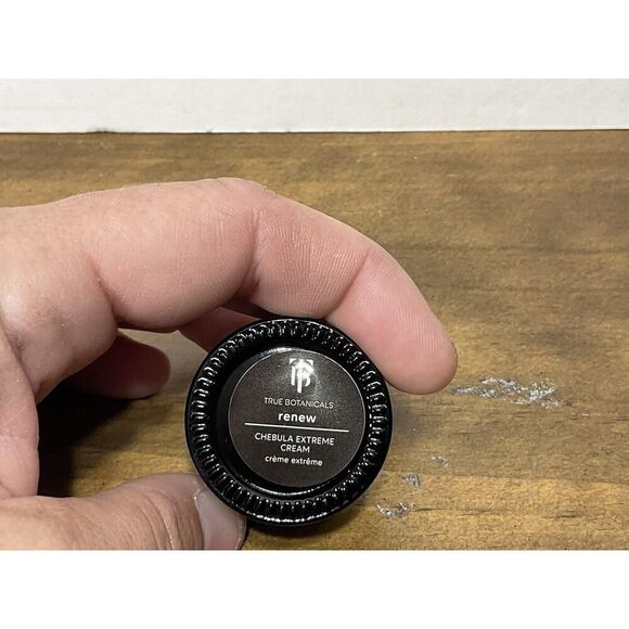 True Botanicals Chebula Extreme Cream Renew 0.15 Oz 4.5 mL MINI Size - Picture 2 of 3